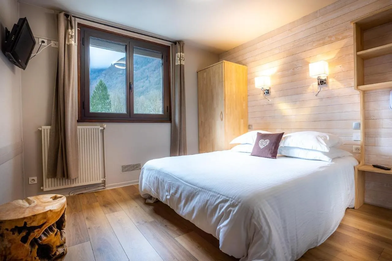 Hotel La Rencluse Saint-Mamet 3*,  France