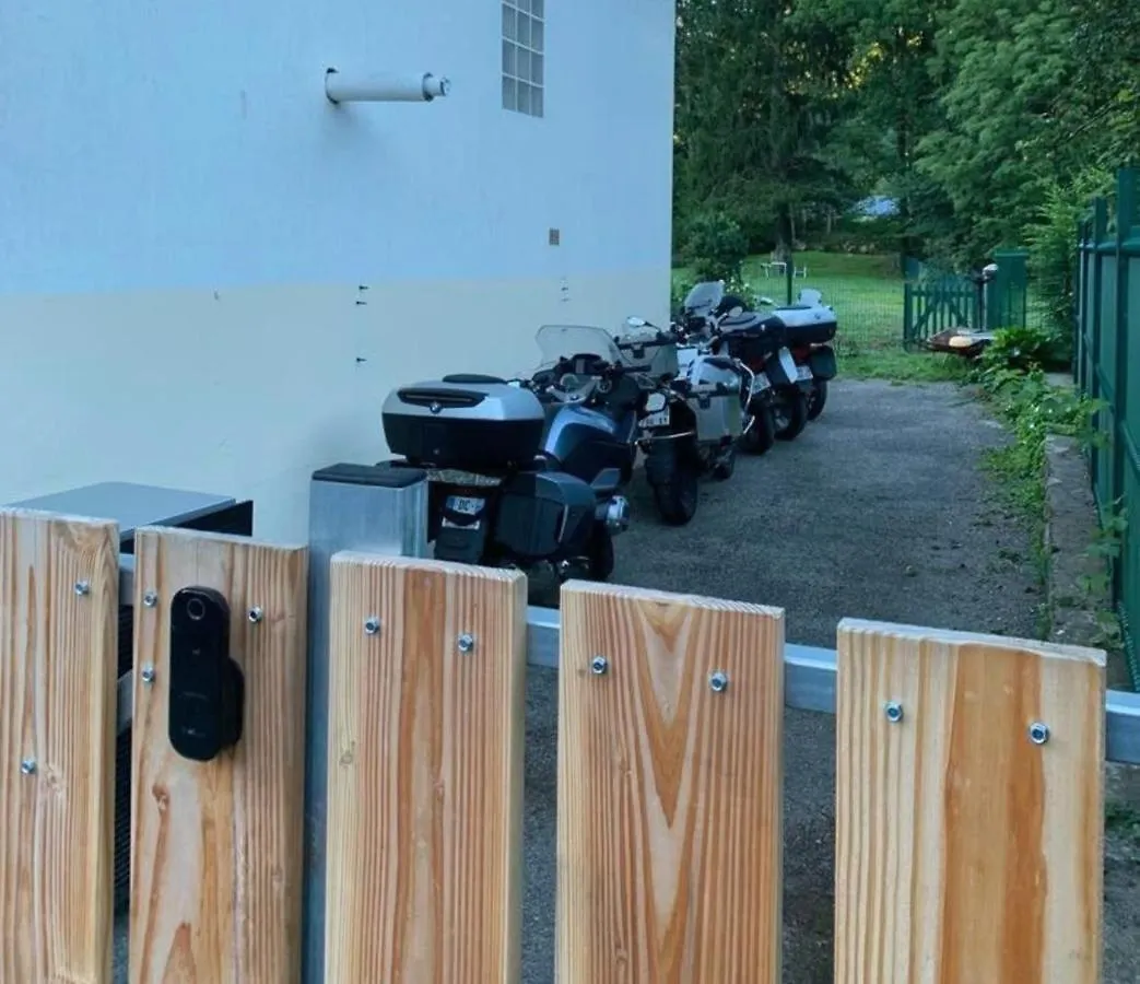 Hotel La Rencluse Saint-Mamet 3*,