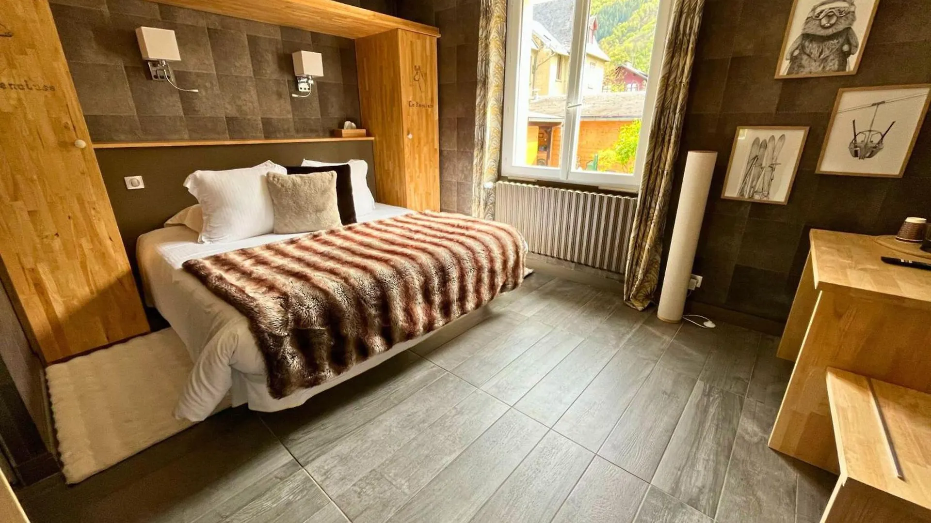 Hotel La Rencluse Saint-Mamet 3*,