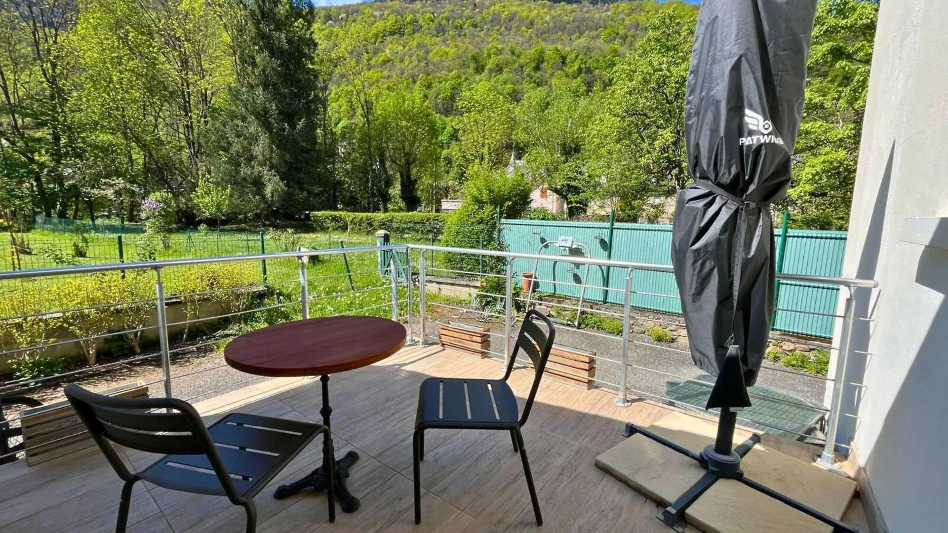 Hotel La Rencluse Saint-Mamet 3*,