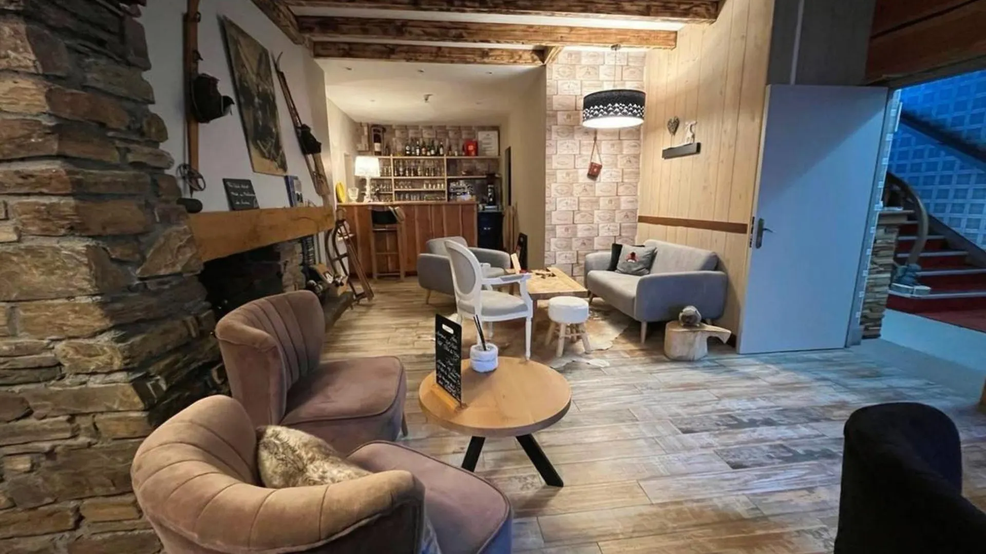 Hotel La Rencluse Saint-Mamet Frankreich