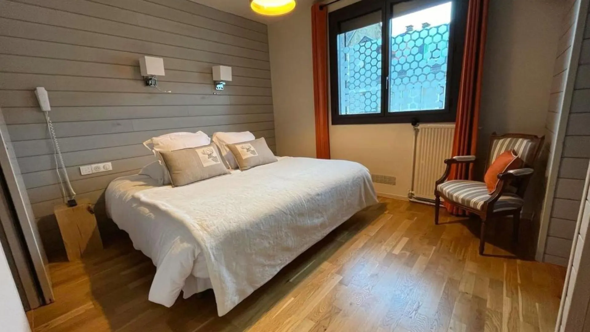 Hotel La Rencluse Saint-Mamet 3*,
