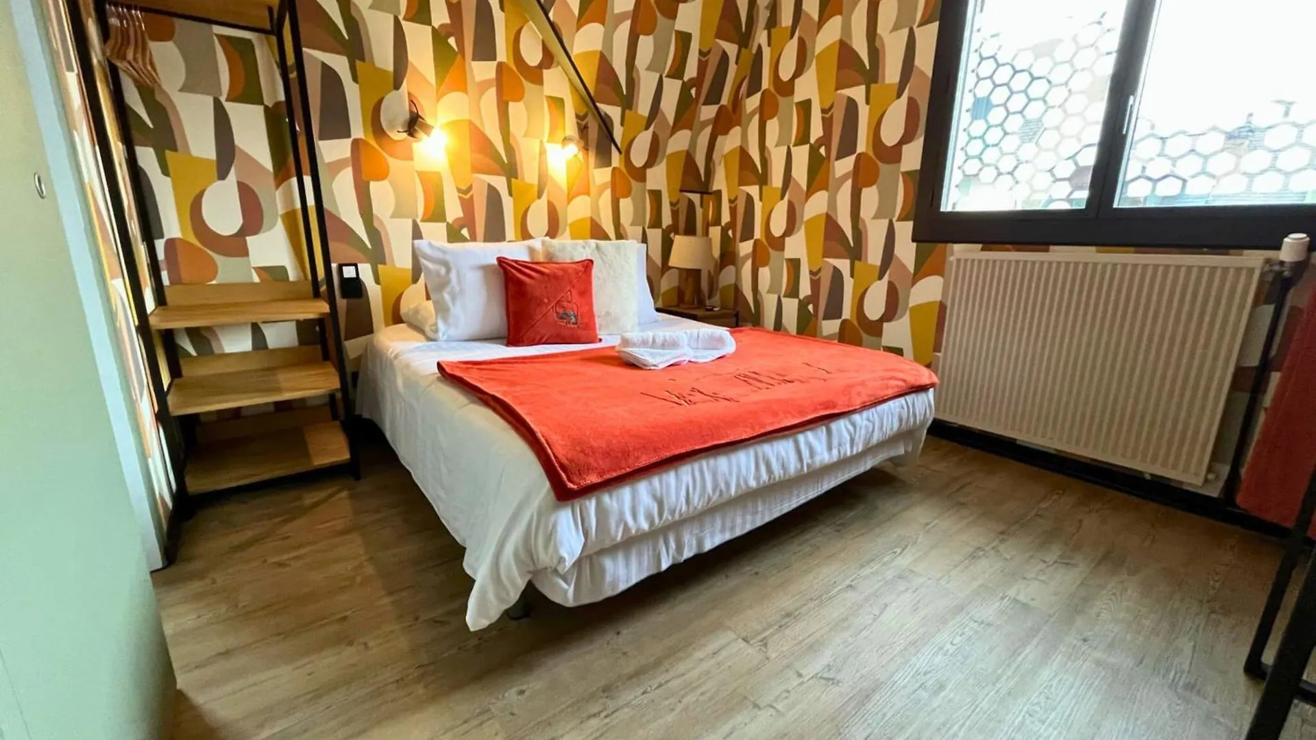 Hotel La Rencluse Saint-Mamet 3*,